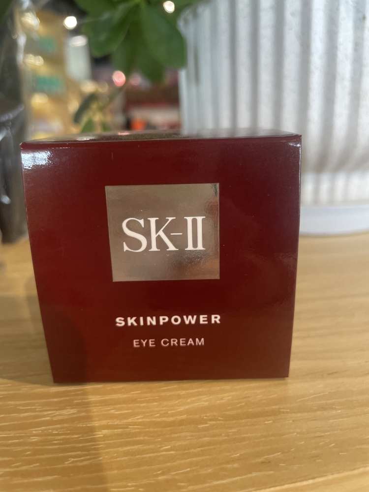 SKII赋能焕采眼霜